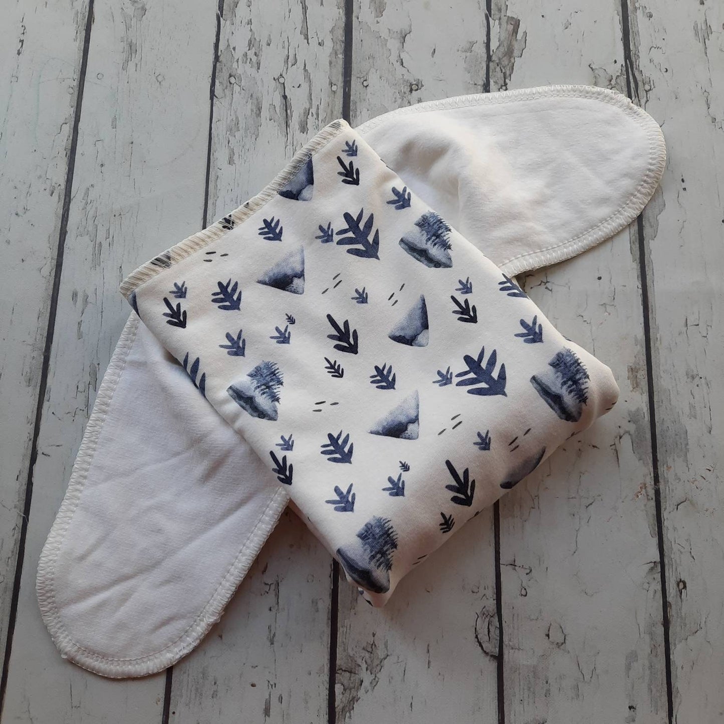 One Size Newborn Toddler Organic Winged Prefold Cloth Diaper Stretchy Preflat Mountains and Trees