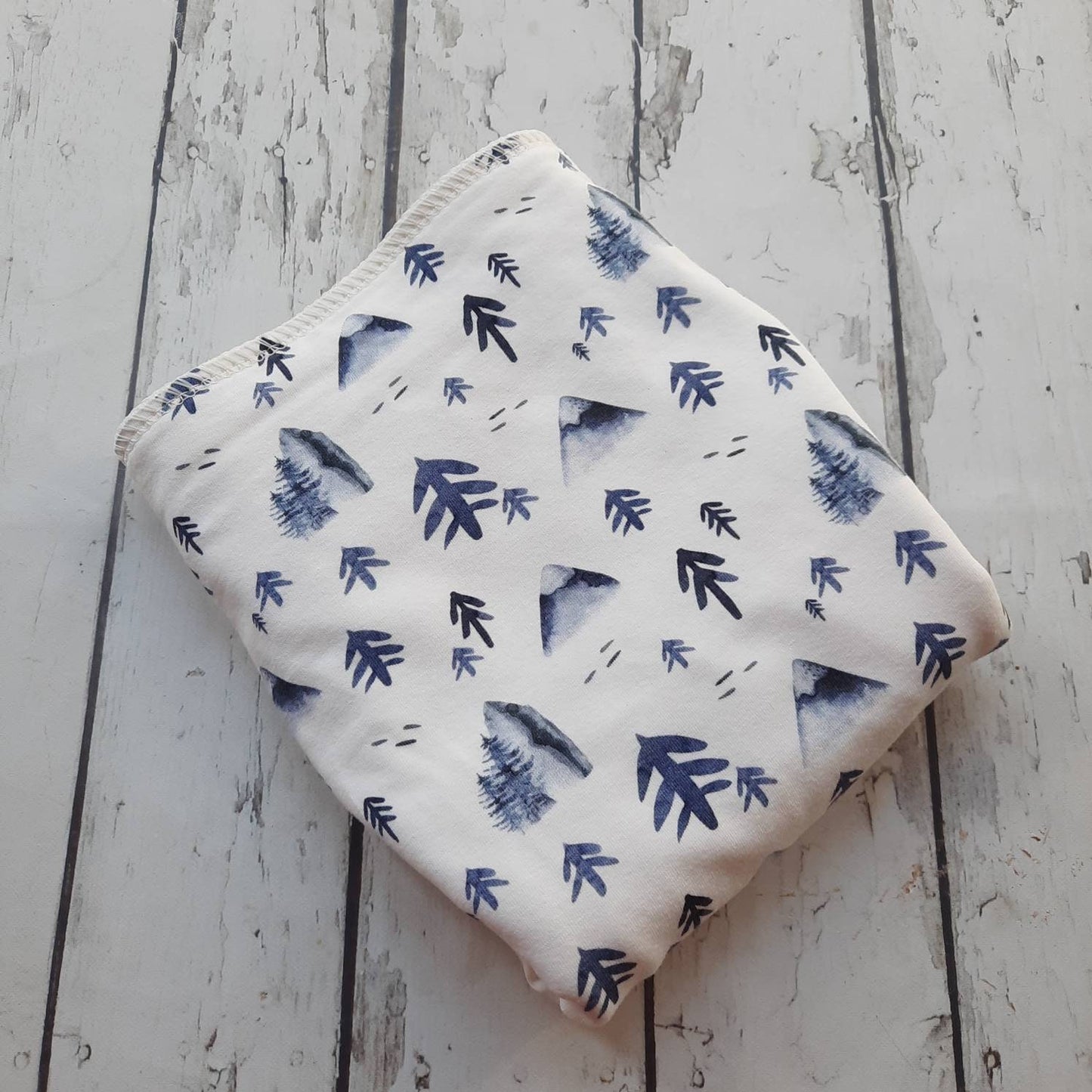 One Size Newborn Toddler Organic Winged Prefold Cloth Diaper Stretchy Preflat Mountains and Trees