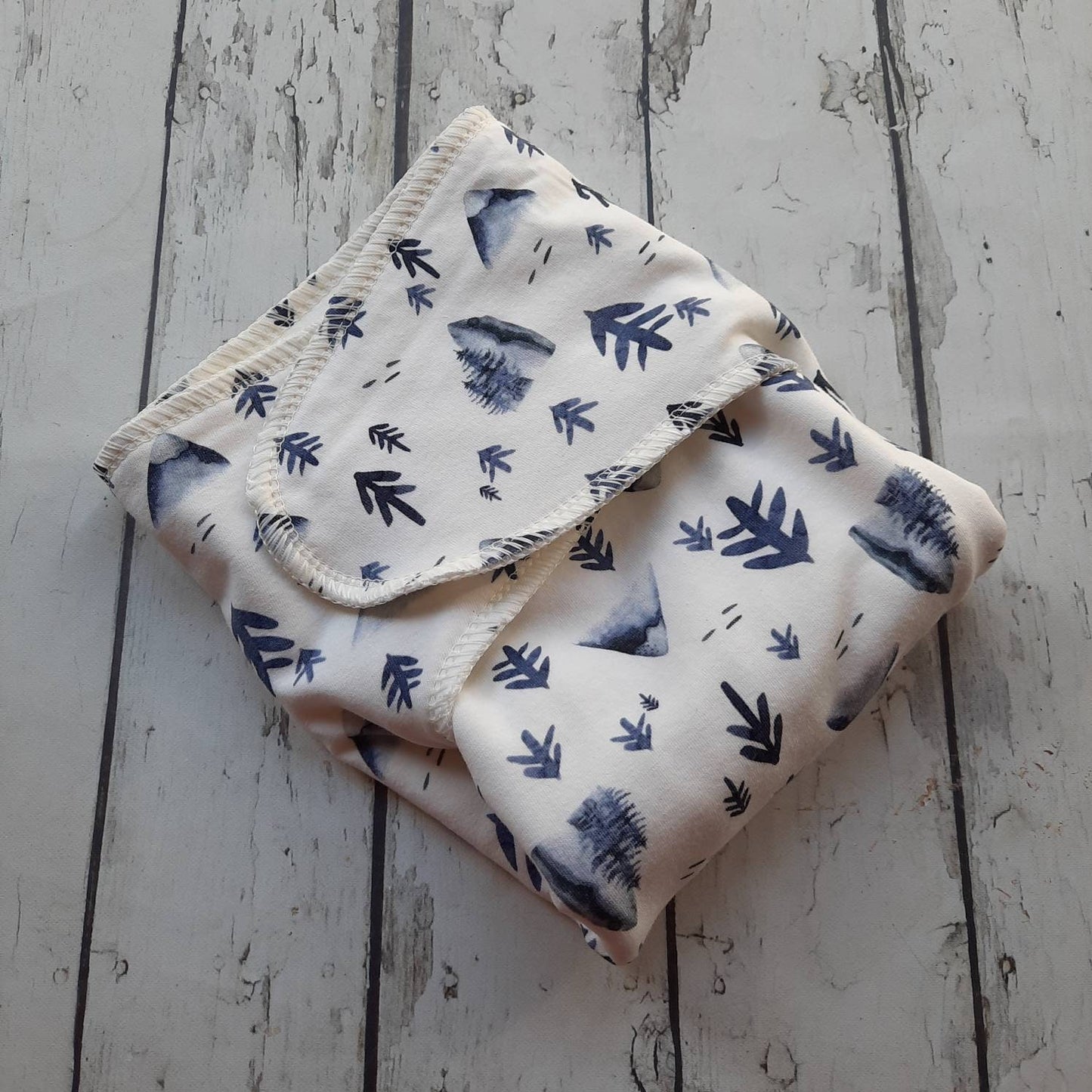 One Size Newborn Toddler Organic Winged Prefold Cloth Diaper Stretchy Preflat Mountains and Trees