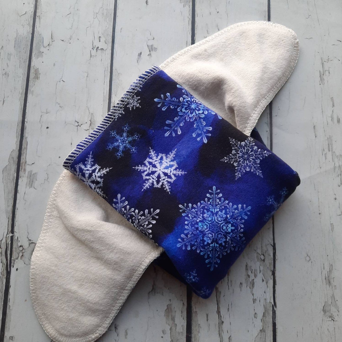 One Size Newborn Toddler Organic Hemp Winged Prefold Cloth Diaper Preflat Icy Snowflakes
