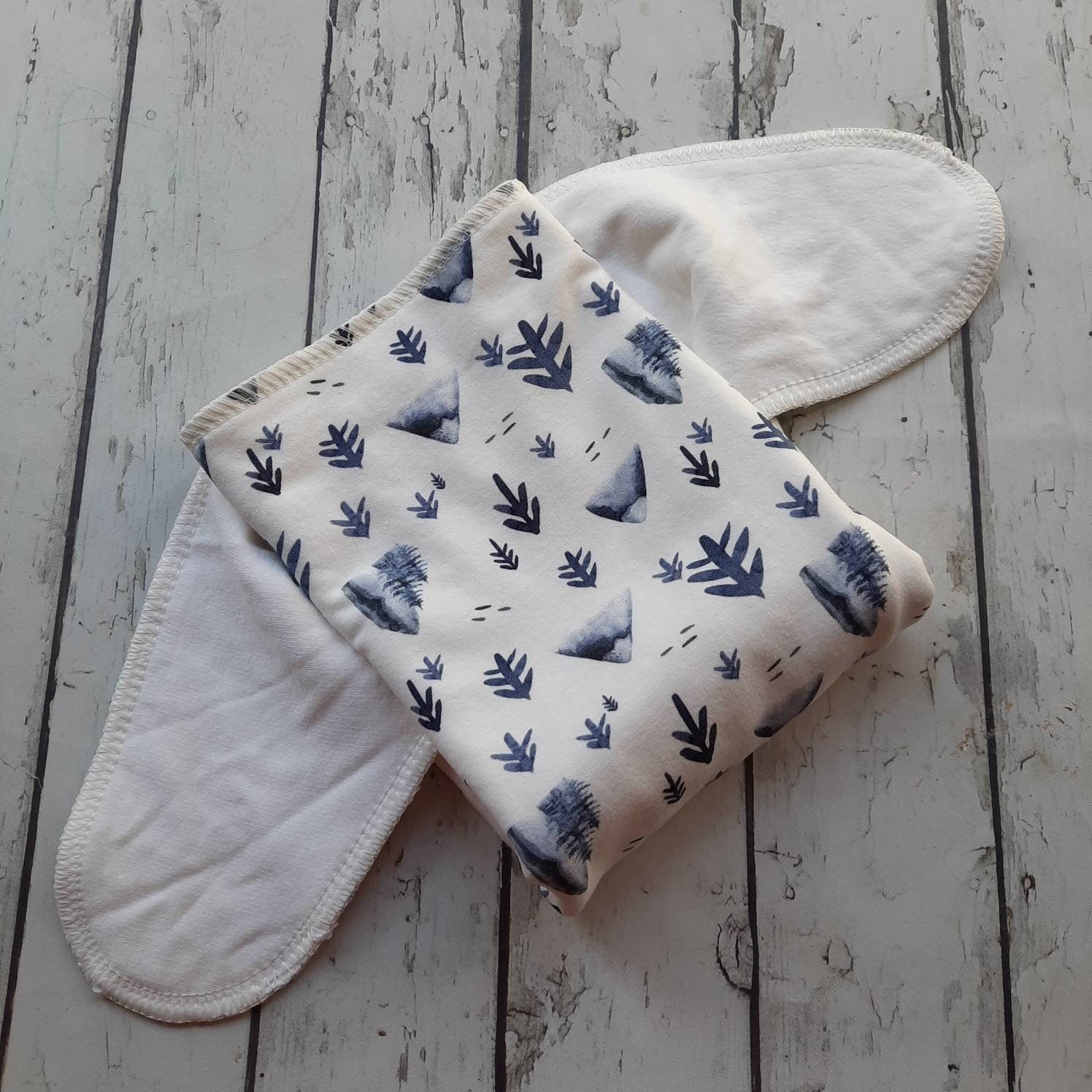 One Size Newborn Toddler Organic Winged Prefold Cloth Diaper Stretchy Preflat Mountains and Trees